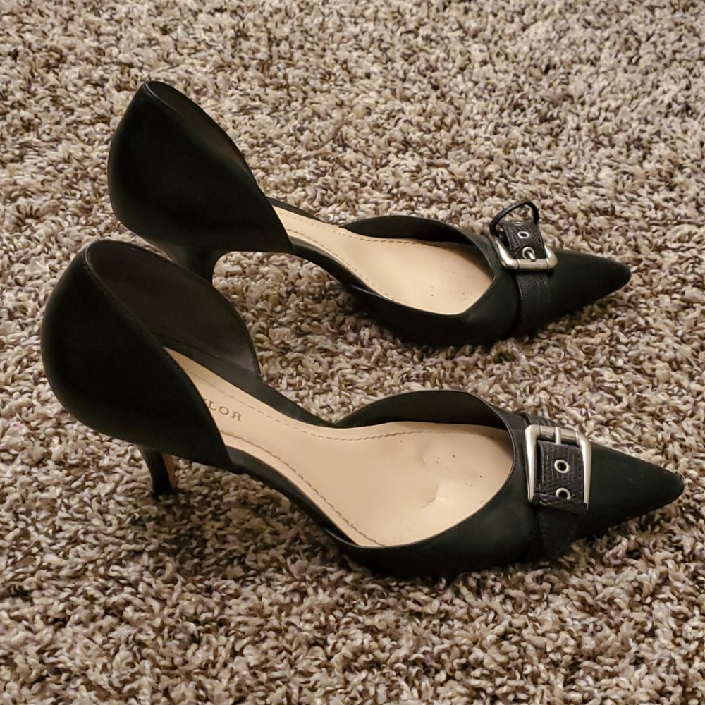 Heels - Picture 2 of 3